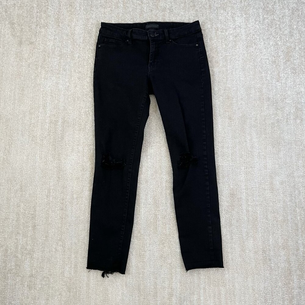 Uniqlo Ultra Stretch Tapered Skinny Crop Black Distressed Jeans 28